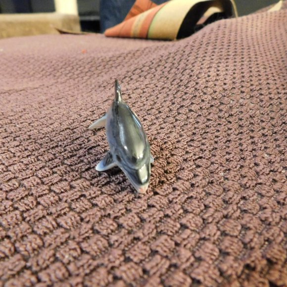 Dolphin Figure Ceramic Mini - Picture 4 of 4